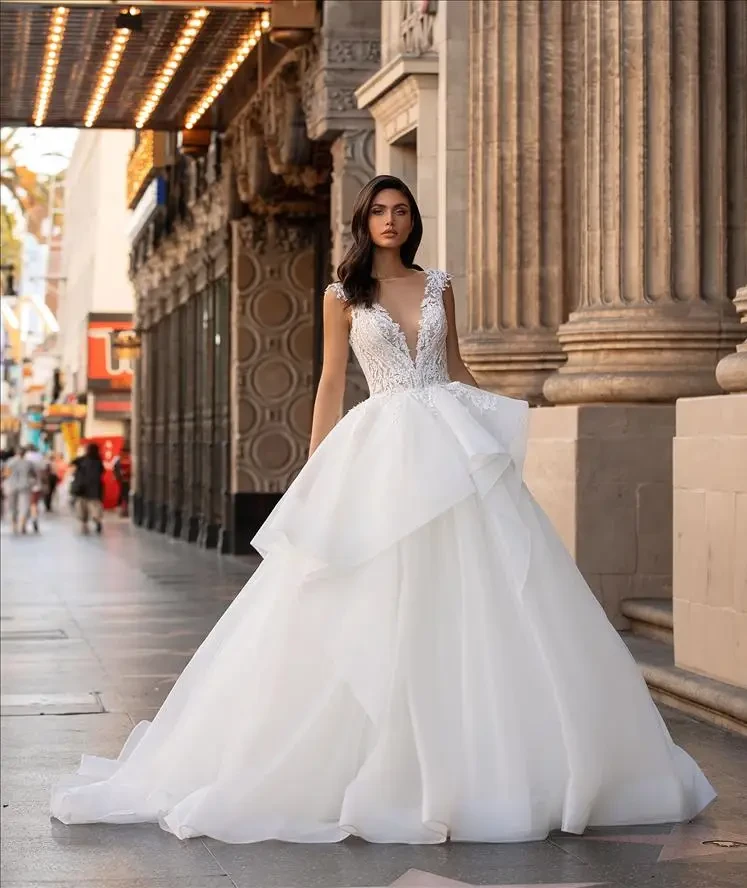 Unveiling Chicagoland's Exclusive Bridal Couture Boutique with Budget-Friendly Luxury! Image