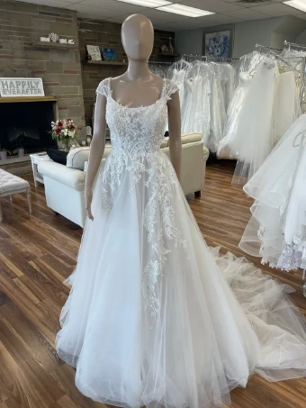 Pronovias Bromo #4 thumbnail