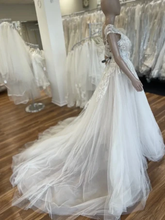 Pronovias Bromo #2 thumbnail