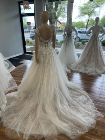 Pronovias Bromo #3 thumbnail