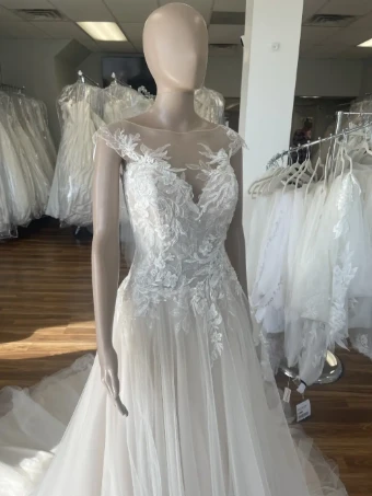 Pronovias Doolin #4 thumbnail