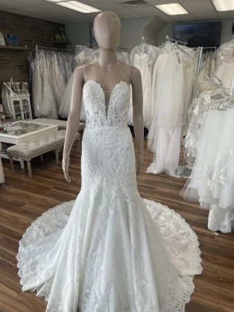 Pronovias Fingal #5 thumbnail