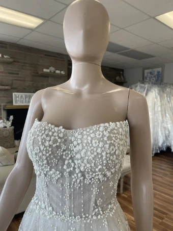 Pronovias Lucrezia #5 thumbnail