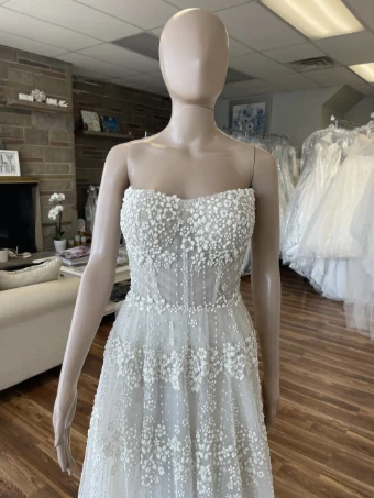 Pronovias Lucrezia #1 thumbnail