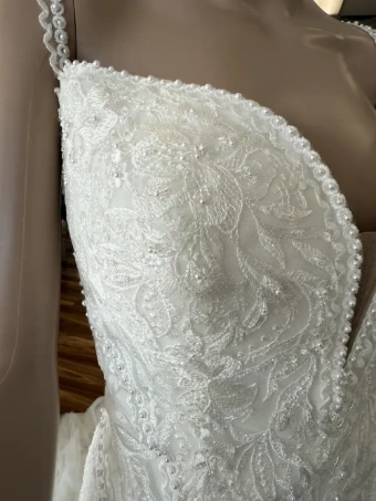 Pronovias Annie #1 thumbnail