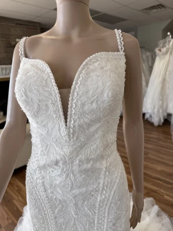 Pronovias Annie #5 thumbnail