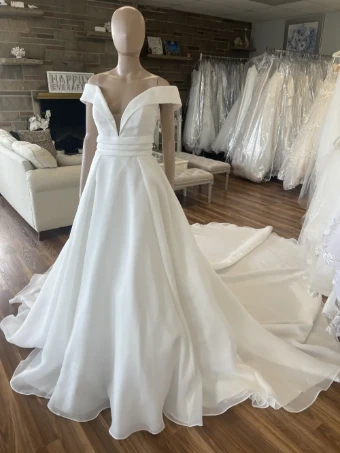 Pronovias Marta #5 thumbnail