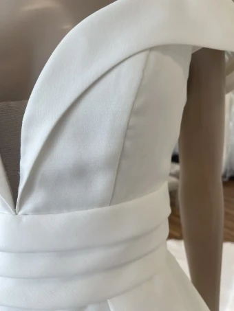 Pronovias Marta #8 thumbnail