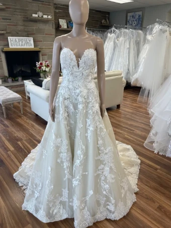 Pronovias Elcira #3 thumbnail