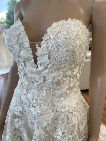 Pronovias Elcira #2 thumbnail